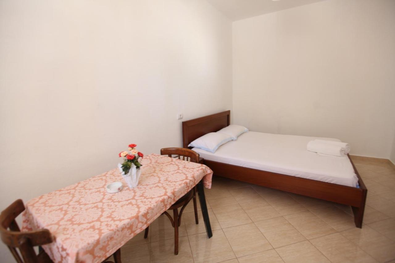 Hotel Lagjini Lukovë 외부 사진