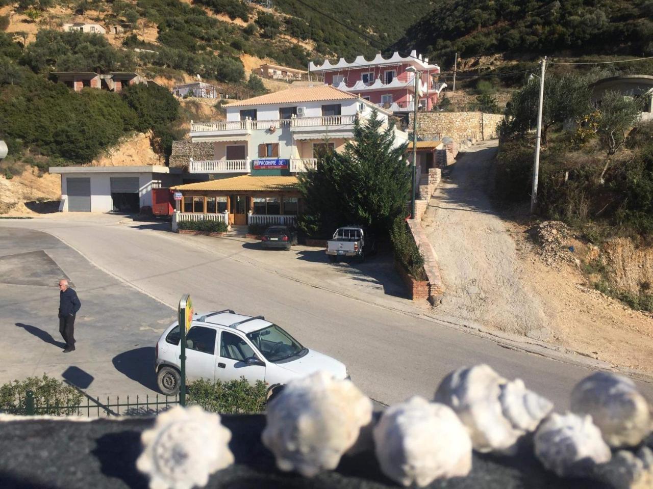 Hotel Lagjini Lukovë 외부 사진