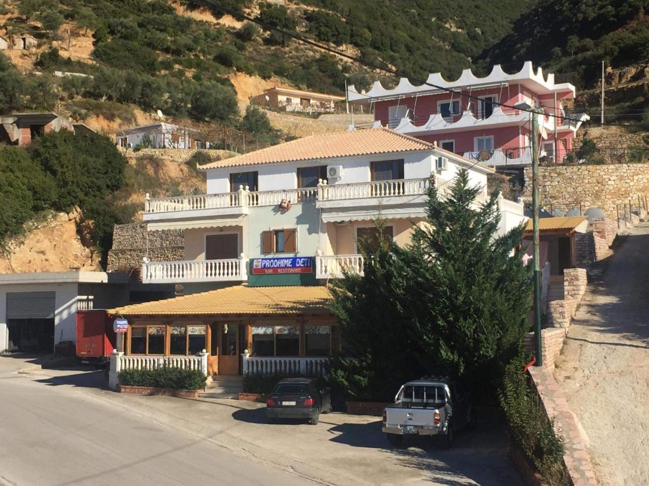 Hotel Lagjini Lukovë 외부 사진